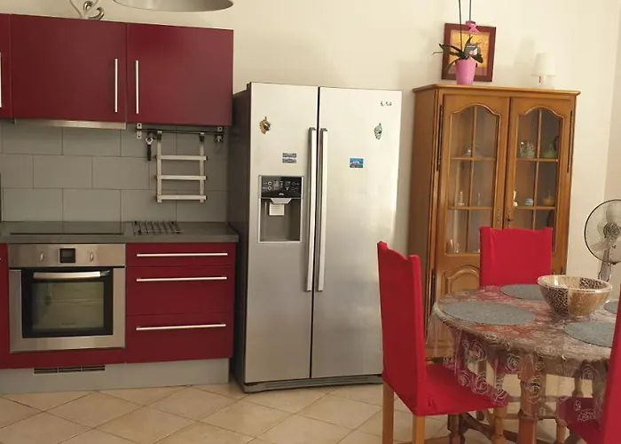 Très bel appartement,proche plage et centre ville.